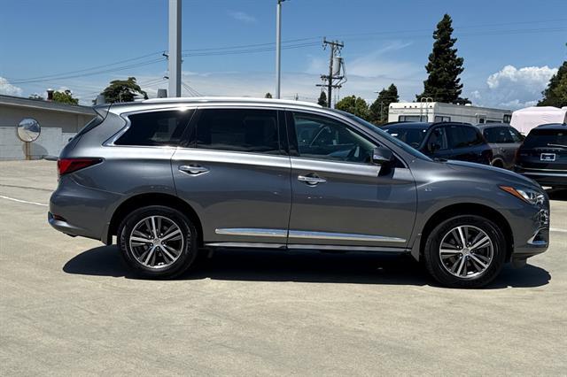 2017 INFINITI QX60 Base