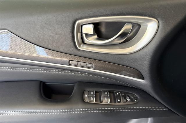 2017 INFINITI QX60 Base