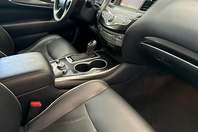 2017 INFINITI QX60 Base
