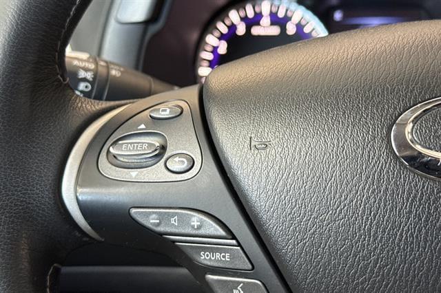 2017 INFINITI QX60 Base