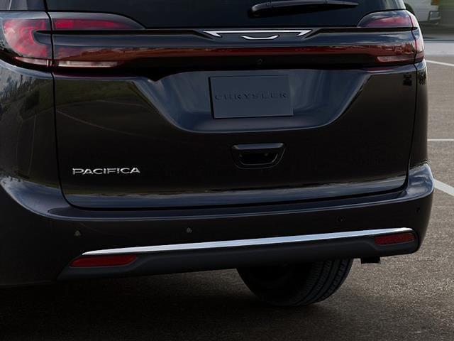 New 2027 Chrysler Pacifica Select For Sale in East Hanover, NJ