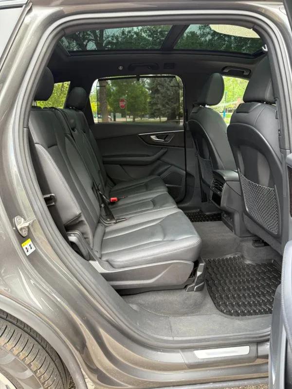 2023 Audi Q7 Premium Plus 45 TFSI quattro Tiptronic