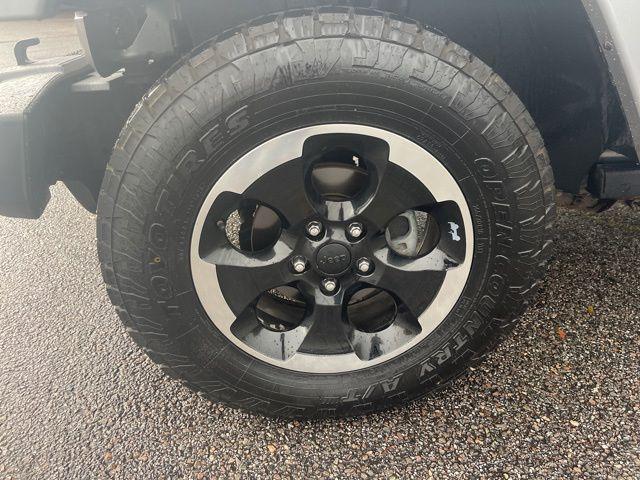2014 Jeep Wrangler Unlimited Polar Edition