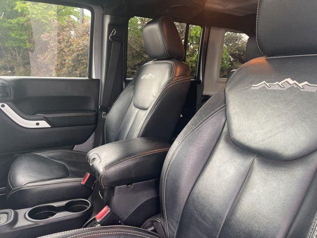 2014 Jeep Wrangler Unlimited Polar Edition