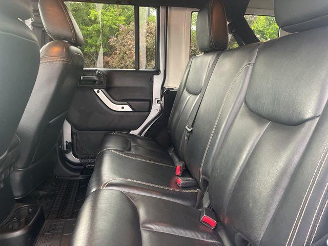 2014 Jeep Wrangler Unlimited Polar Edition