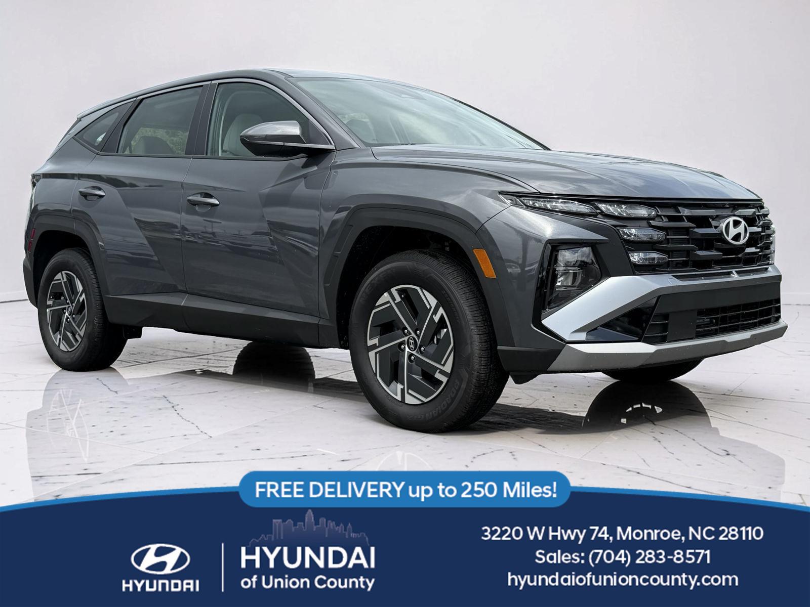 2026 Hyundai Tucson Blue SE HEV AWD's photo