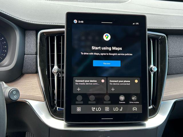 2026 Volvo XC90 Plus, B6 AWD Gas (mild hybrid), Gasoline, Bright, 6 Seats