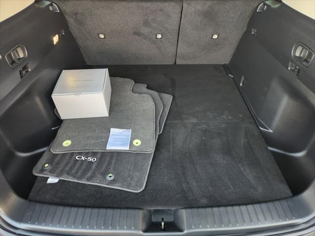 2024 Mazda CX-50 2.5 S Preferred