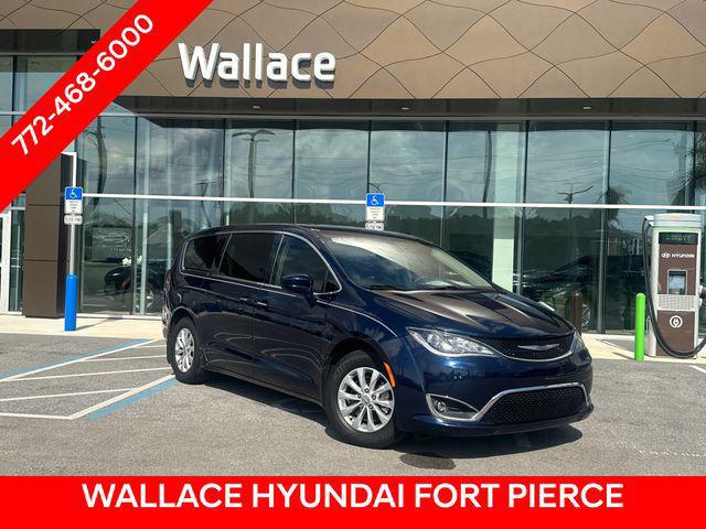 2020 Chrysler Pacifica Touring for sale in FT PIERCE, FL