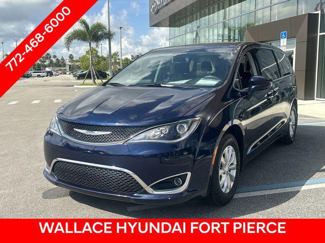 2020 Chrysler Pacifica Touring
