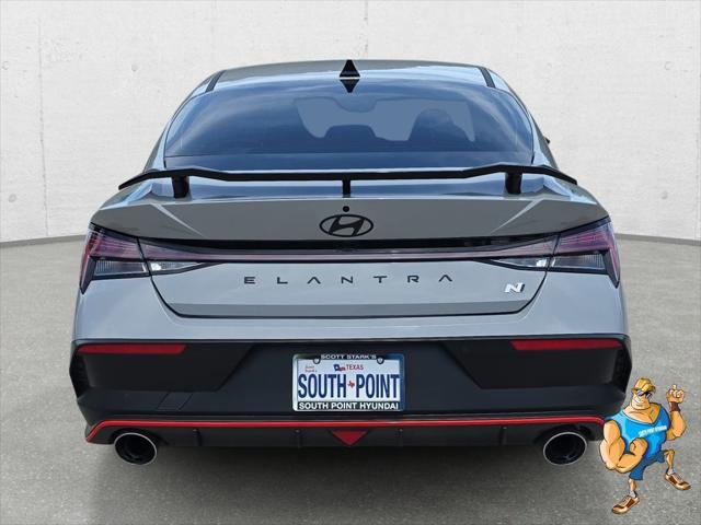 2025 Hyundai Elantra Base