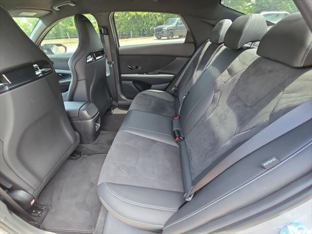 2025 Hyundai Elantra Base
