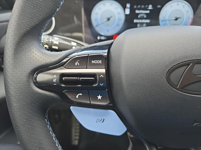 2025 Hyundai Elantra Base