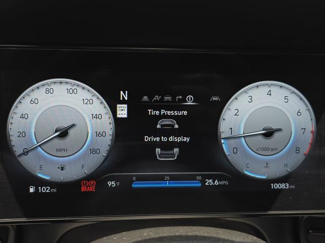 2025 Hyundai Elantra Base