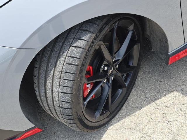 2025 Hyundai Elantra Base