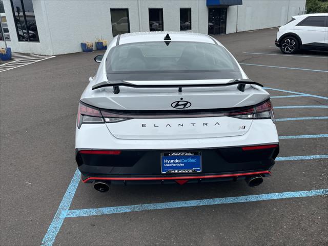 2025 Hyundai Elantra Manual