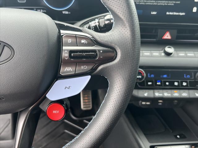 2025 Hyundai Elantra Manual