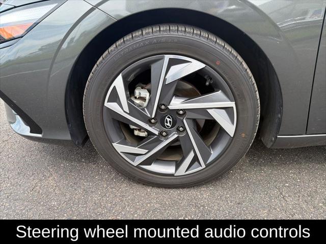 2024 Hyundai Elantra Limited