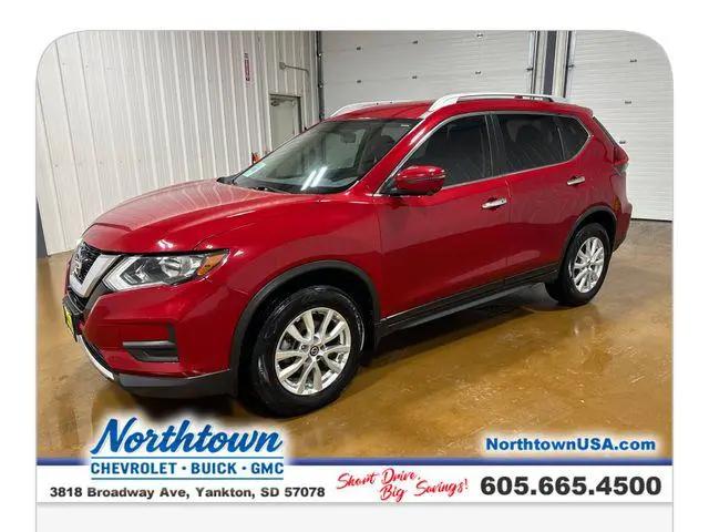 2017 Nissan Rogue SV for sale in Yankton, SD