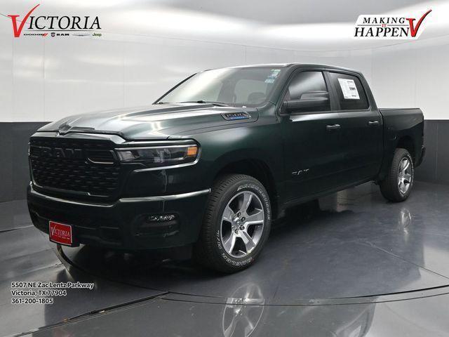 2026 RAM Ram 1500 RAM 1500 EXPRESS CREW CAB 4X2 57 BOX