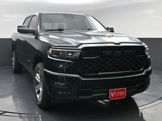 2026 RAM Ram 1500 RAM 1500 EXPRESS CREW CAB 4X2 57 BOX