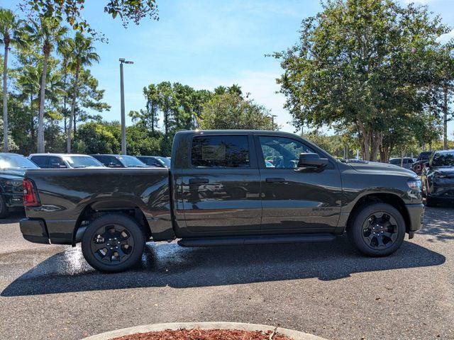 2026 RAM Ram 1500 RAM 1500 EXPRESS CREW CAB 4X4 57 BOX