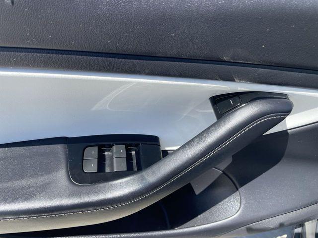 2019 Tesla Model 3 Mid Range