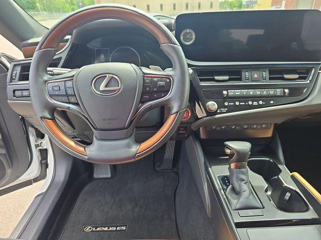 2024 Lexus ES 350 Ultra Luxury