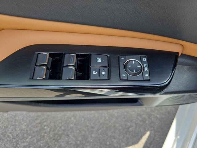 2024 Lexus ES 350 Ultra Luxury