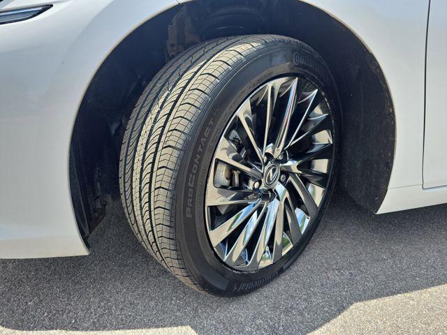 2024 Lexus ES 350 Ultra Luxury