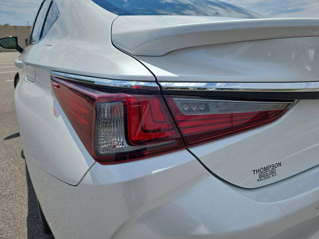 2024 Lexus ES 350 Ultra Luxury