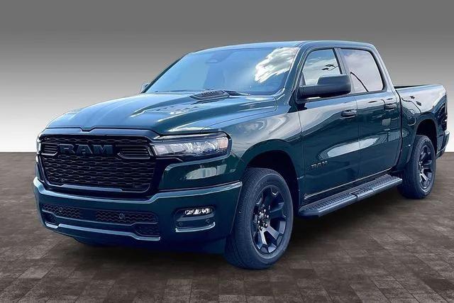 2026 RAM 1500 RAM 1500 EXPRESS CREW CAB 4X4 57 BOX