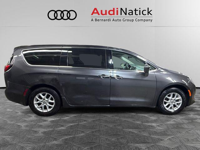 2020 Chrysler Pacifica Touring