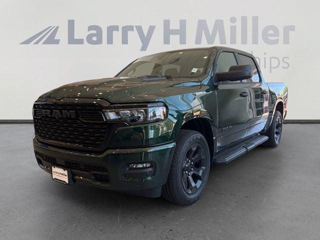 2026 RAM Ram 1500 RAM 1500 EXPRESS CREW CAB 4X4 57 BOX