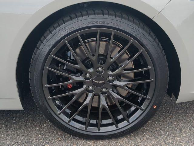 2026 Genesis G70 3.3T Prestige Graphite