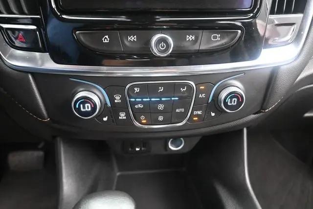 2021 Chevrolet Traverse FWD LT Leather
