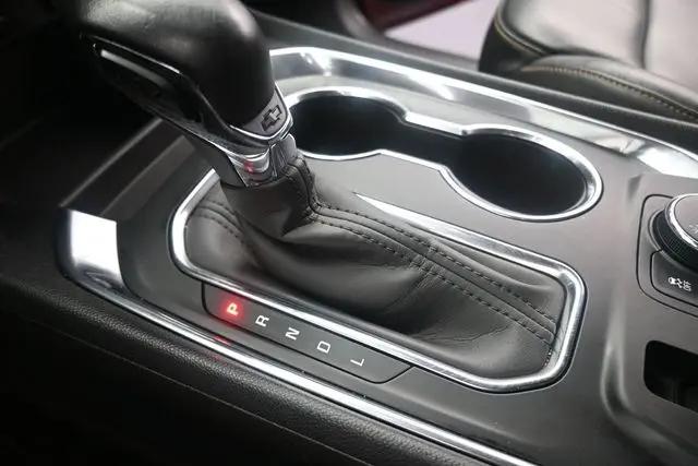 2021 Chevrolet Traverse FWD LT Leather