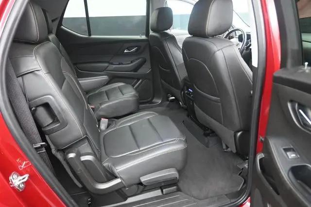 2021 Chevrolet Traverse FWD LT Leather