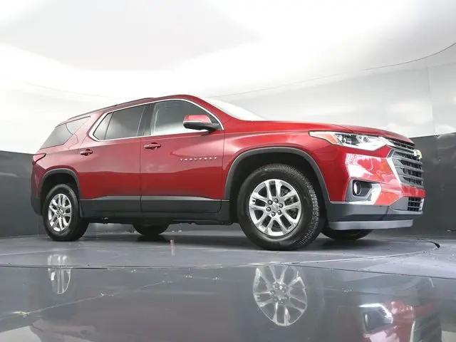 2021 Chevrolet Traverse FWD LT Leather