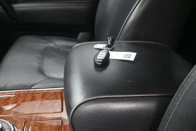2018 INFINITI QX80 Standard