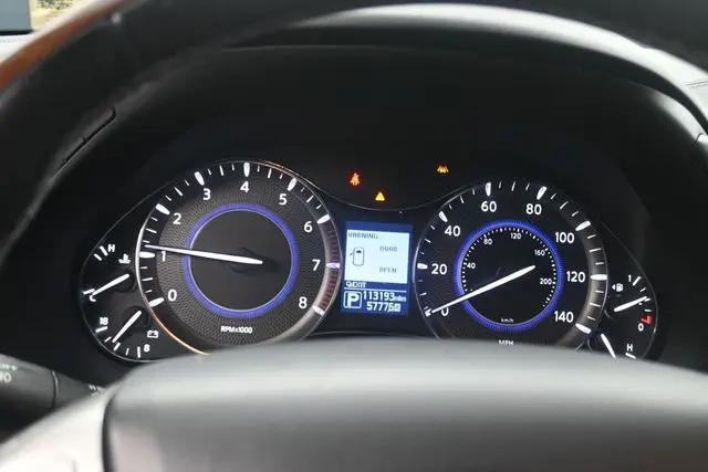 2018 INFINITI QX80 Standard