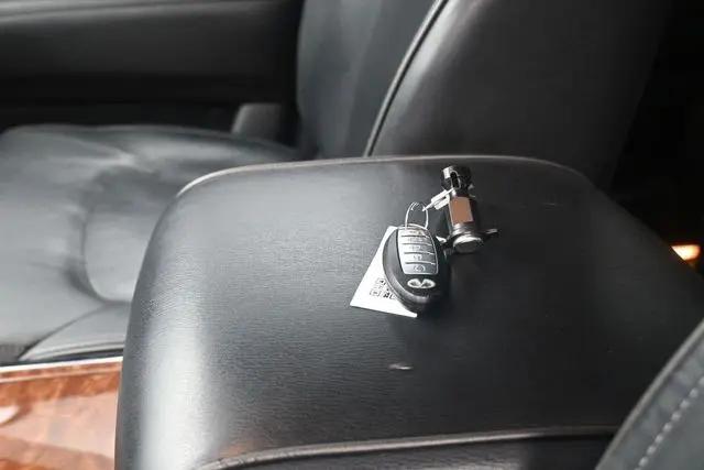 2018 INFINITI QX80 Standard