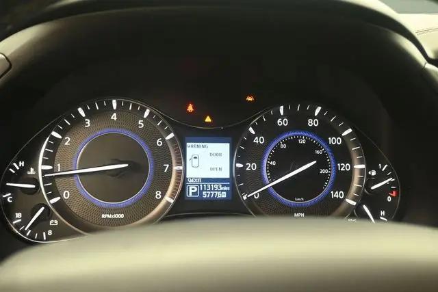 2018 INFINITI QX80 Standard