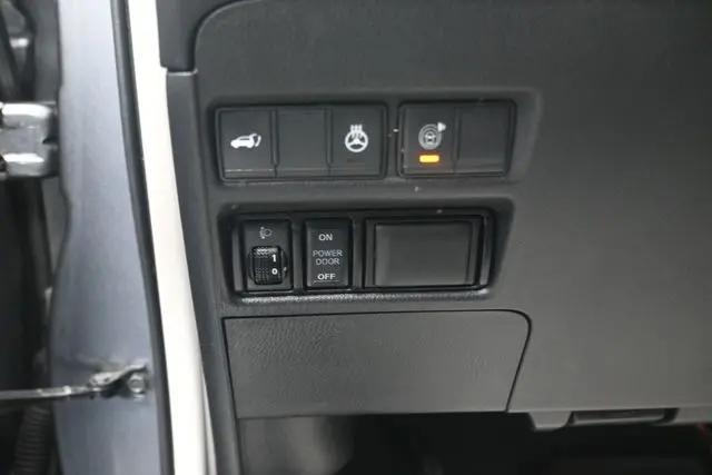 2018 INFINITI QX80 Standard