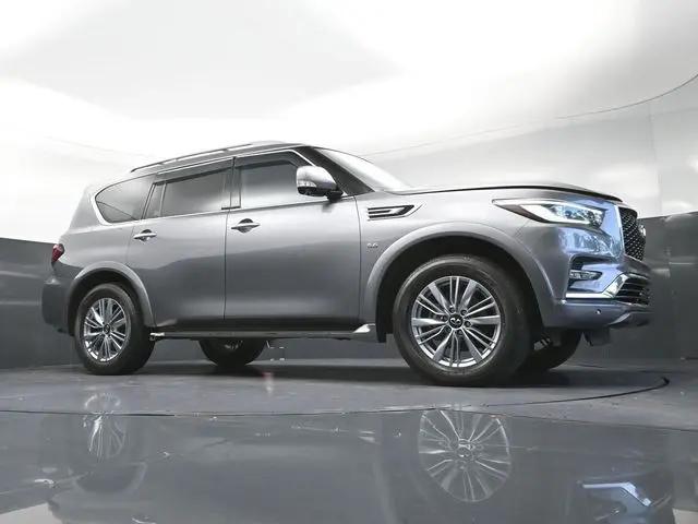 2018 INFINITI QX80 Standard