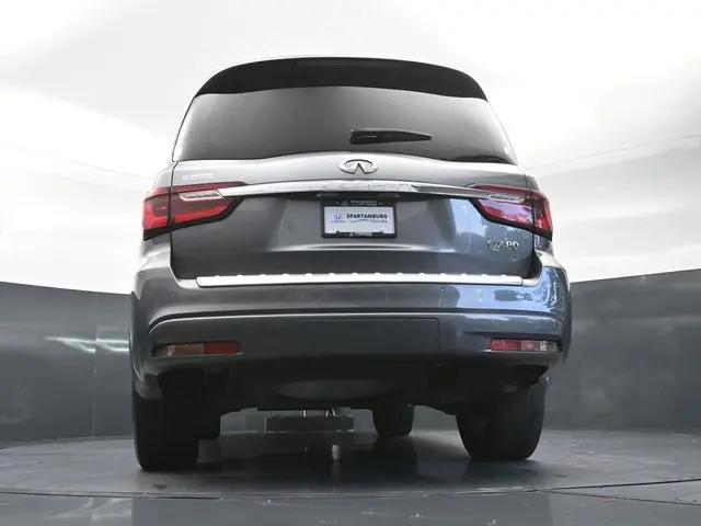 2018 INFINITI QX80 Standard