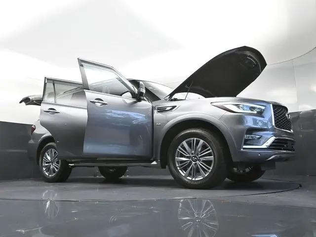 2018 INFINITI QX80 Standard