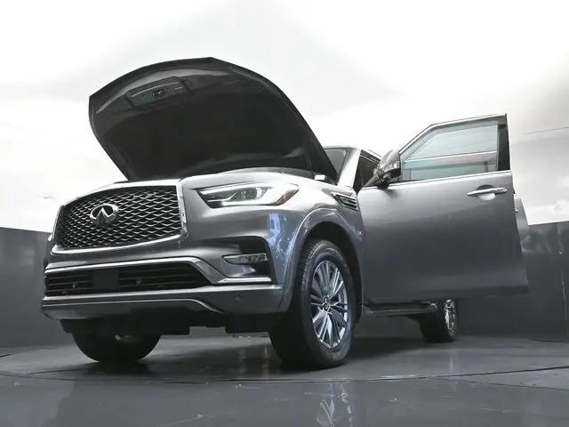 2018 INFINITI QX80 Standard