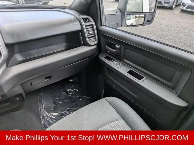 2024 Ram 3500 Tradesman Crew Cab 4x4 6'4" Box