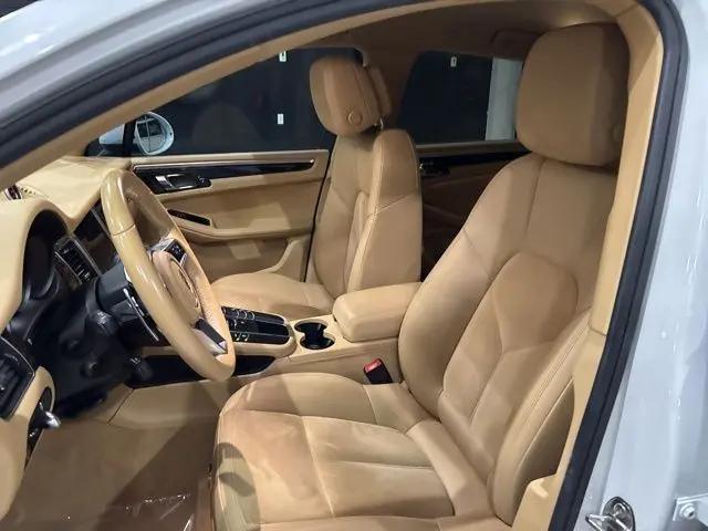 2017 Porsche Macan Macan